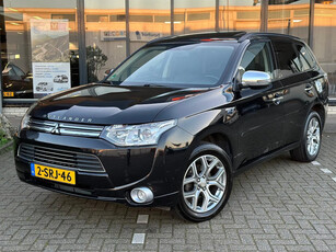 Mitsubishi Outlander 2.0 PHEV Instyle / Open Dak / Leder bekleding / Trekhaak