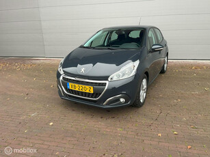 Peugeot 208 1.2 PureTech Apple Car. Cruise Con. Dealer ond.