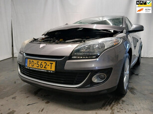 Renault Mégane 1.5 dCi Bose - Frontschade - Glasbreuk - Schade - WOK