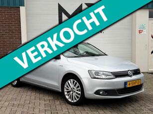 Volkswagen Jetta 1.4 TSI Hybrid Highline / Schuifdak / LED