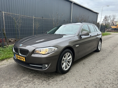 BMW 5-SERIE Touring 520d Executive / AUTOMAAT / LEER / PANORAMADAK