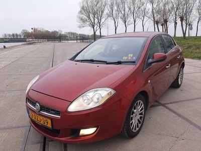 Fiat Bravo 1.4 T-Jet Racingh LET OP RECHTS GESTUURD!!!