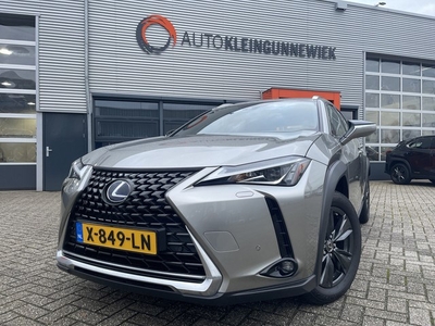 Lexus UX-250h Luxury Line Trekhaak afn. kogel /