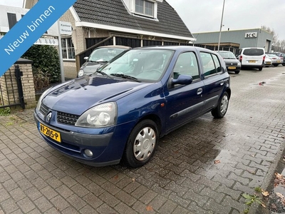 Renault Clio 1.2-16V Ludo (bj 2002)