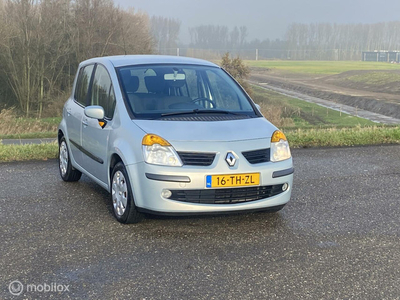 Renault Modus 1.6-16V Authentique Basis