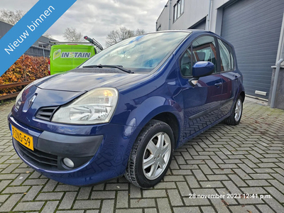 Renault Modus 1.2 TCE Expression Met airco en hoge instap