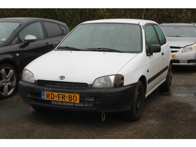 Toyota Starlet 1.3-16V APK tot 12-5-2024 Stuurbekrachtiging/2x LM velgen/Radio-CD