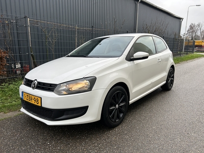 VOLKSWAGEN POLO 1.2 Easyline / NAVI