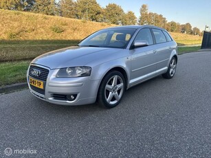 Audi A3 2.0 FSI Ambiente ketting iets hoorbaar HANDEL EXPORT