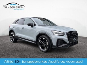 Audi Q2 35 TFSI S-line Matrix Pano Sonos Pijl grijs