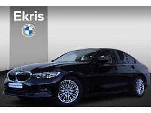 BMW 3-serie 320i Sedan Sportline / Harman Kardon / Sportstoelen / Getinte ramen