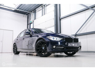 BMW 3-serie 320i Sportline Edition Executive | NL auto NAP | Imperialblau | navitro | Sportstoelen |