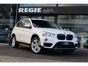 BMW X1 sDrive20i Panoramadak Camera Led Navi (bj 2019)