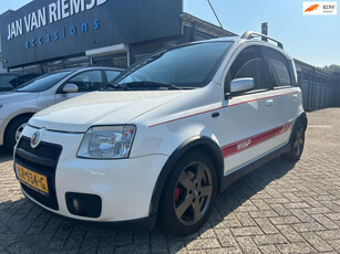 Fiat Panda 1.4 16V Sport 100PK (HP) airco panoramadak