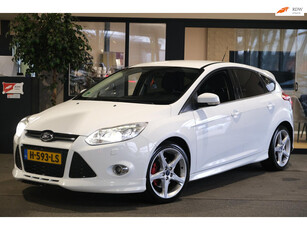 Ford Focus 1.6 EcoBoost ST-Line Navi Led Cam Pdc Cruise Climate