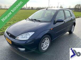 Ford Focus 1.6 Ghia, Airco, Navigatie, Lichtmetaal, 5 deurs!