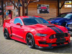 Ford Mustang Fastback 5.0 V8 GT 350 uitvoering (handgeschakeld !)