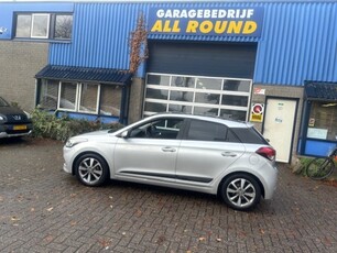 Hyundai I20 AUTOMAAT*NAVI*CAMERA*CRUISE*AIRCO*PANORAMODAK