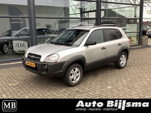 Hyundai Tucson 2.0i Active, airco, trekhaak, nette auto