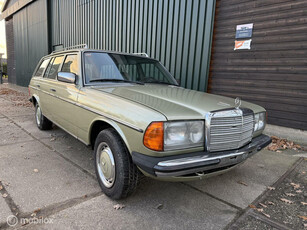 Mercedes-Benz W123 280 TE AUT zeer nette staat!