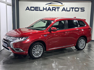 Mitsubishi Outlander 2.4 PHEV Pure+ 240 PK Automaat / Lederen interieur / Cruise control / Climate control