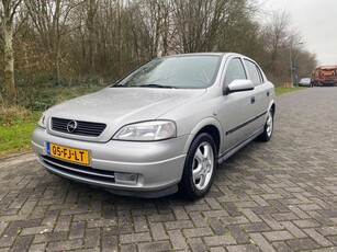 Opel Astra 1.8-16V Club