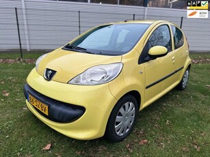 Peugeot 107 1.0-12V XS APK TOT 12-09-2025!