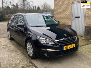 Peugeot 308 SW 1.2 PureTech Style met navi, panodak, nette