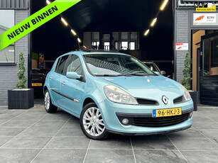 Renault Clio 1.2 TCE Rip Curl|Panoramadak|Airco|Leer|NAP|