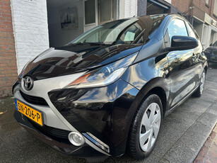 Toyota Aygo 1.0 VVT-i x-nav Carplay Cruise Camera Navi Dealer Oh! Als nieuw