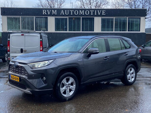 Toyota RAV4 2.5 Hybrid AWD Style VAN 35.900 VOOR 33.877 UW EINDEJAARSVOORDEEL: 2.023 | CAMERA | ELEK. KOFFER | CLIMA