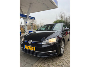 Volkswagen Golf 1.5 TSI Highline / Parkeersensoren / Cruise Control / Navi / Bluetooth