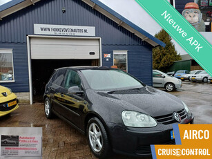 Volkswagen Golf 1.6 FSI Trendline