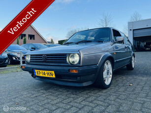 Volkswagen Golf de ultieme sleeper Golf 3.2 R32 motor 270 PK op kenteken !!!