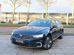 Volkswagen Passat Variant GTE 1.4 TSI PHEV 218PK | Standkachel | Camera | Adaptive Cruise | Dodehoek | Stoelverwarming |