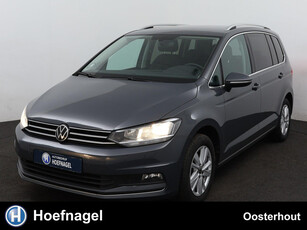 Volkswagen Touran 1.5 TSI Highline Automaat | Stoelverwarming | Adaptive Cruise Control | Parkeersensoren | Apple CarPlay