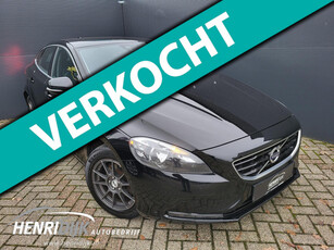 Volvo V40 1.6 D2 Momentum Trekhaak / Clima / Cruise / ParkAssist / LMV / PDC