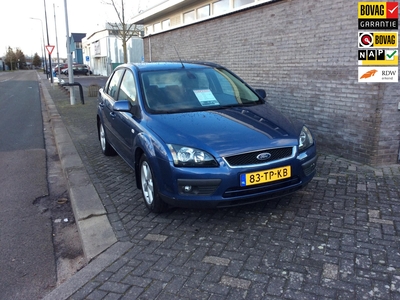 FORD FOCUS 1.6-16V Futura automaat