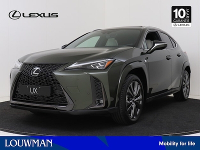 Lexus UX Benzine