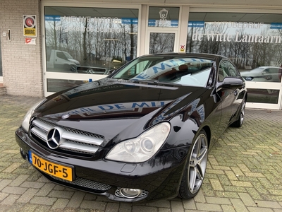 MERCEDES CLS-KLASSE 350 CGI Prestige Plus Bi-Xenon/Lederen bekleding en Stuur/Elektrisch verstelbare Verwarmde voorstoelen/Automatisch airco/19 Inch Licht metaal/Cruise controle/Parkeersensoren voor+Achter Zeer mooie auto