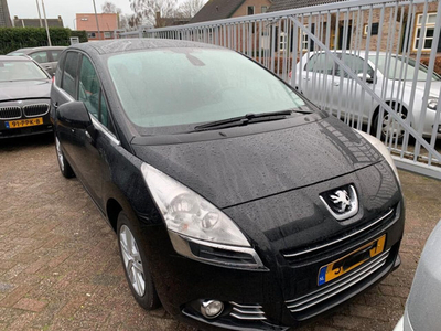 Peugeot 5008 1.6 VTi ST