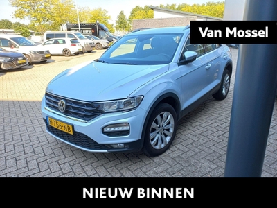 VOLKSWAGEN T-ROC 1.5 TSI Style | Navigatie | Airco | Cruise Controle | 17 Inch Velgen | Parkeersensoren Voor/Achter