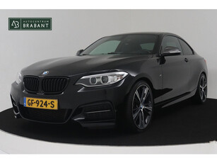 BMW 235 M235i High Executive (NL-AUTO, AUTOMAAT, NAVIGATIE-PROFESSIONAL, STOELVERWARMING)