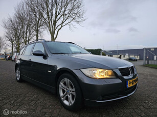 BMW 3-serie Touring 320i Zuinig Nieuwe Apk!