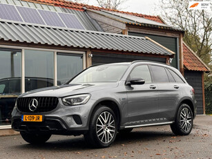 Mercedes-Benz GLC-klasse 300e 4MATIC Business Solution AMG (Trekhaak / Leder / Sportstoelen / Led / Adaptive Cruise)