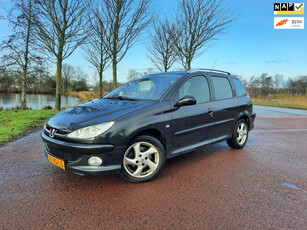 Peugeot 206 SW 1.6-16V Griffe | lederen bekleding | airco