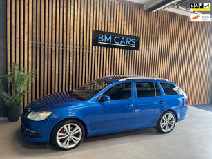 Skoda Octavia Combi 2.0 TFSI RS DSG,Schuifdak,Xenon,Trekhaak