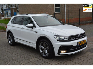 Volkswagen Tiguan 1.4 TSI Highline Business R panorama, virtual