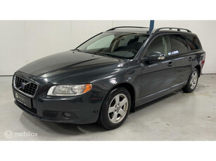 Volvo V70 2.5T Momentum AUTOMAAT / YOUNGTIMER