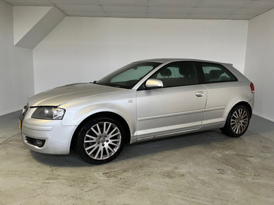 Audi A3 2.0 TDI Attraction Pro Line Aut, Airco, LMV, rechts voor schade, Rijdbaar